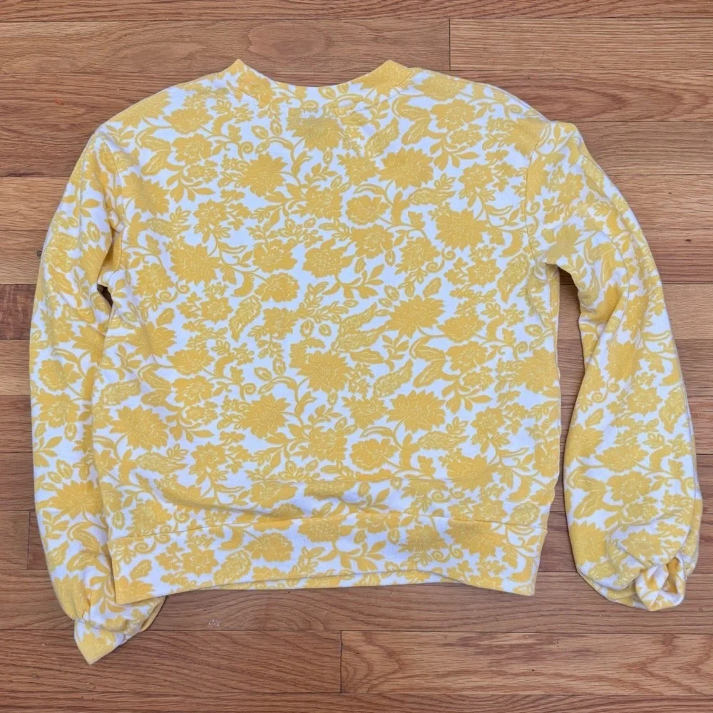 Yellow shirt - Picture 6 of 6